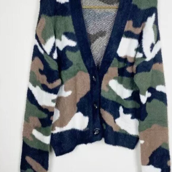 BB Dakota Eyelash Knit Oversized Camo Camouflage Cardigan Sweater Size XSmall - Picture 1 of 3